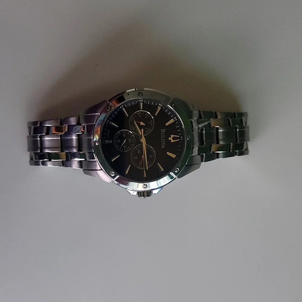 Bulova Mens Silver watch - Picture 1 of 4